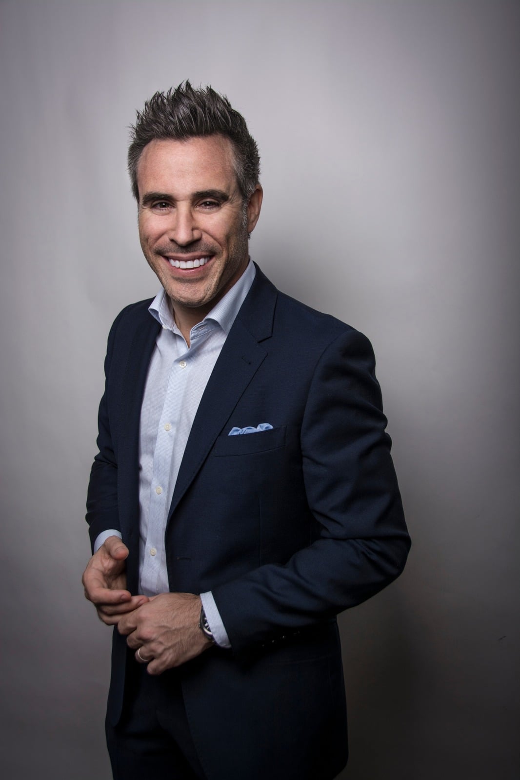 Dr. Guillermo R. Navarrete, PhD — fundador de Nutrillermo y Nutri11